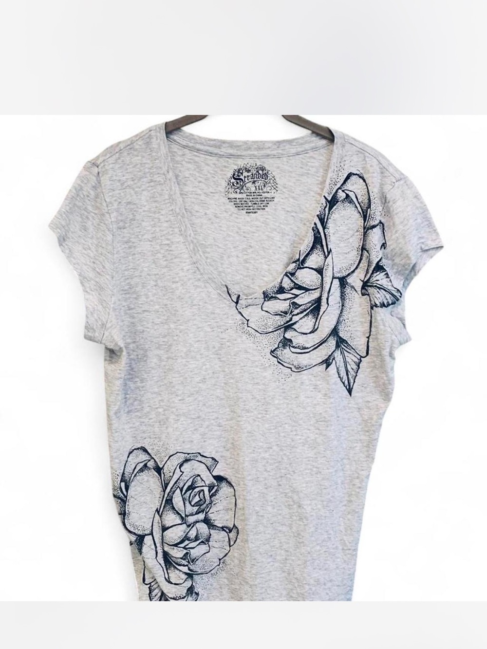Y2K Grunge Whimsigoth Sanctuary Gray V-Neck Tee with Black Rose Prints XXL